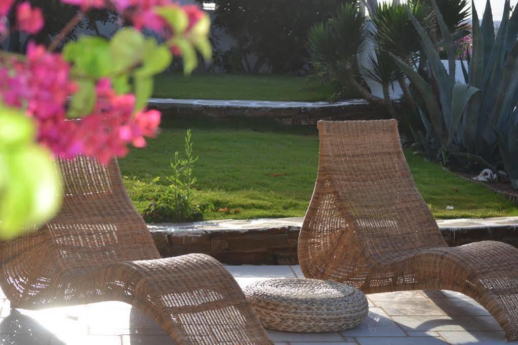 Artemis Hotel 2*